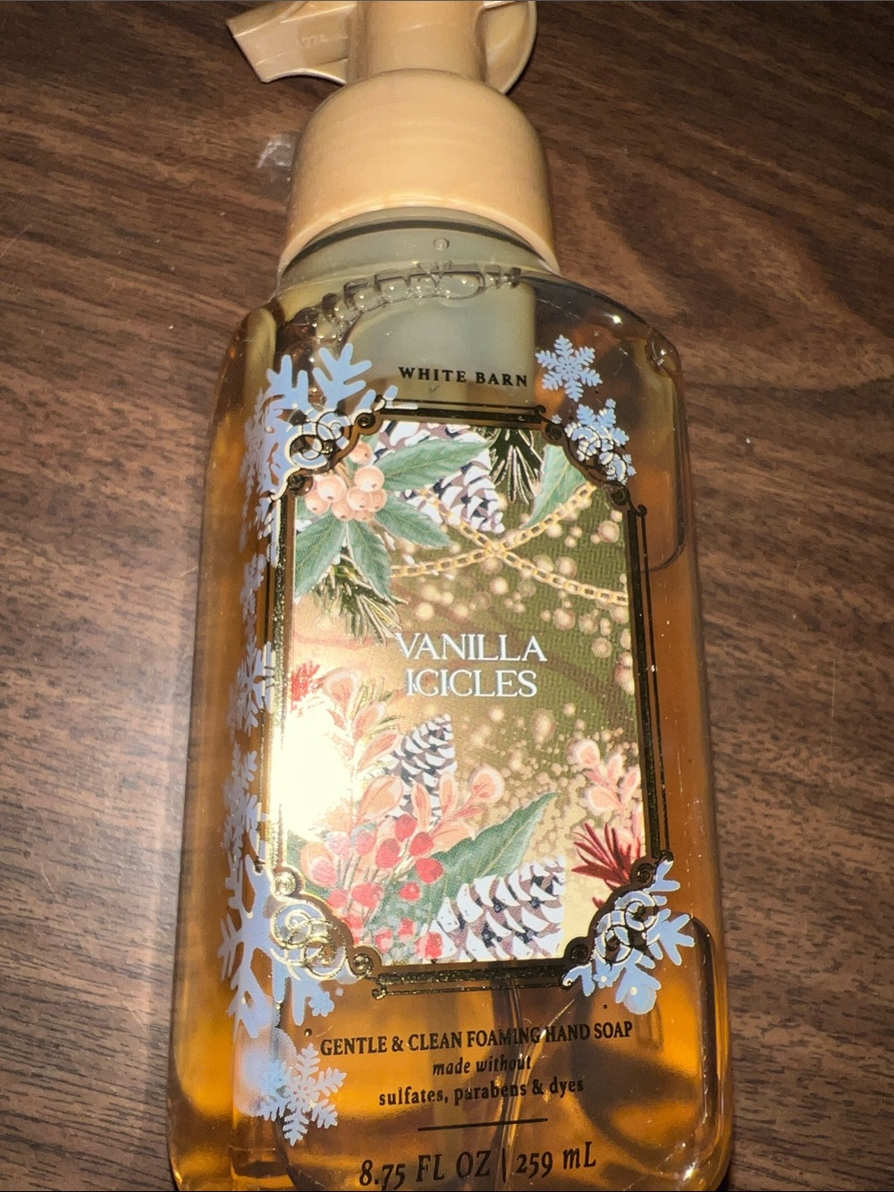 NWT White Barn Vanilla Icicles” Foaming Hand Soap